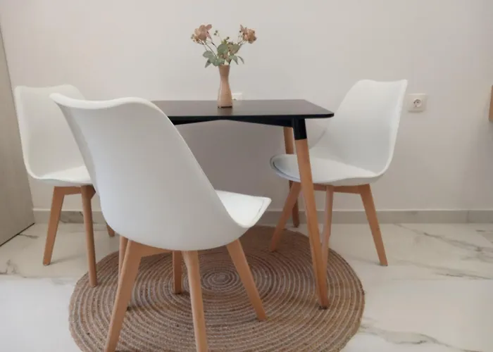 George And Helen's * Corfu (city)