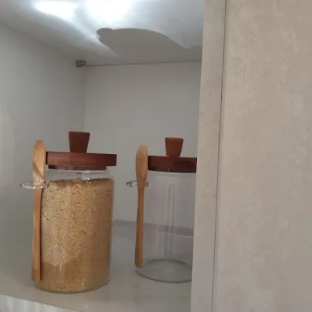 George And Helen's Appartement *
