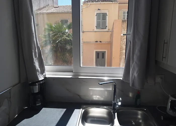 George&helen's * Corfu (city)