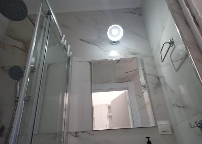 George And Helen's Appartement